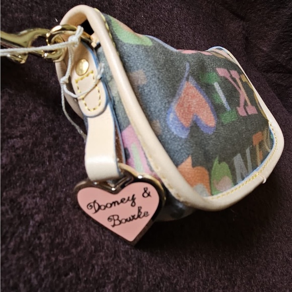 New D&B Wig20 Flap Wristlet Black - Picture 4 of 4